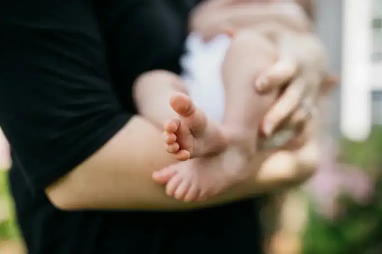 The #1 Survival Guide for Going Dairy-free While Breastfeeding 13 woman going dairy-free while breastfeeding a newborn infant