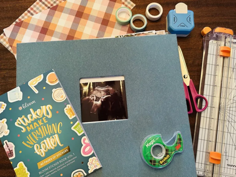 5 Creative Ways To Organize Your Baby's Keepsakes 5 organize your baby's keepsakes with a scrapbook shown in photo