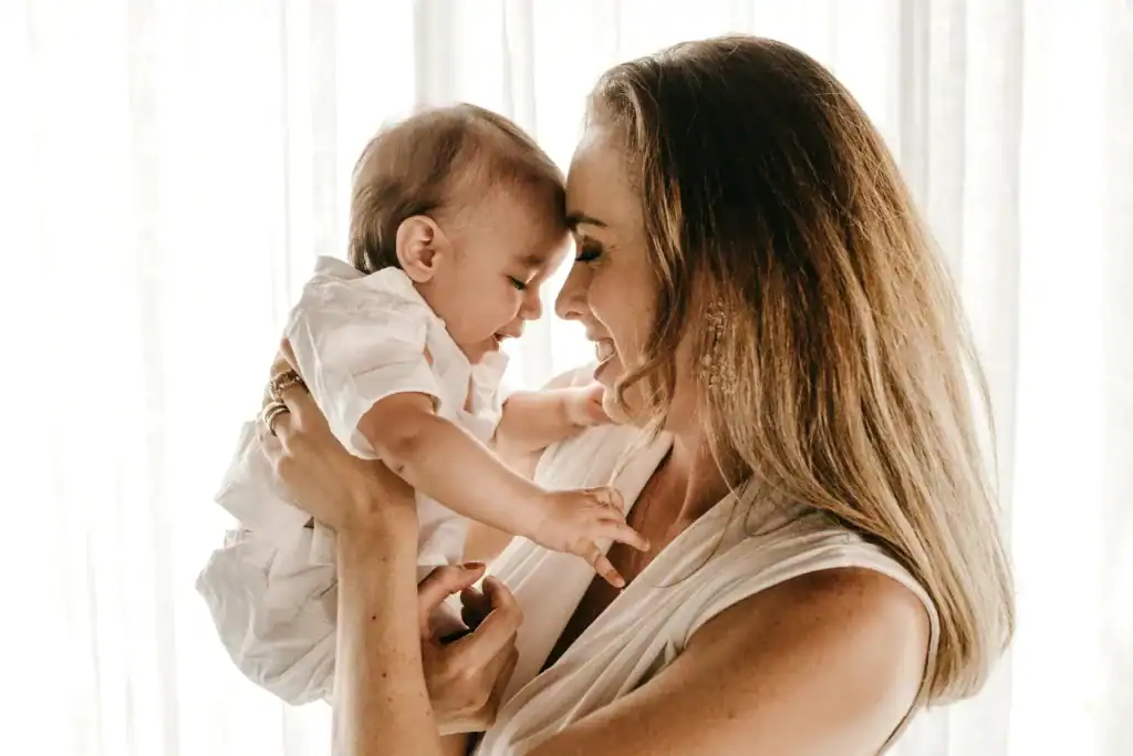 How To Take Care Of Your Mental Health As A New Mom: The Ultimate Guide 5 mom and baby together